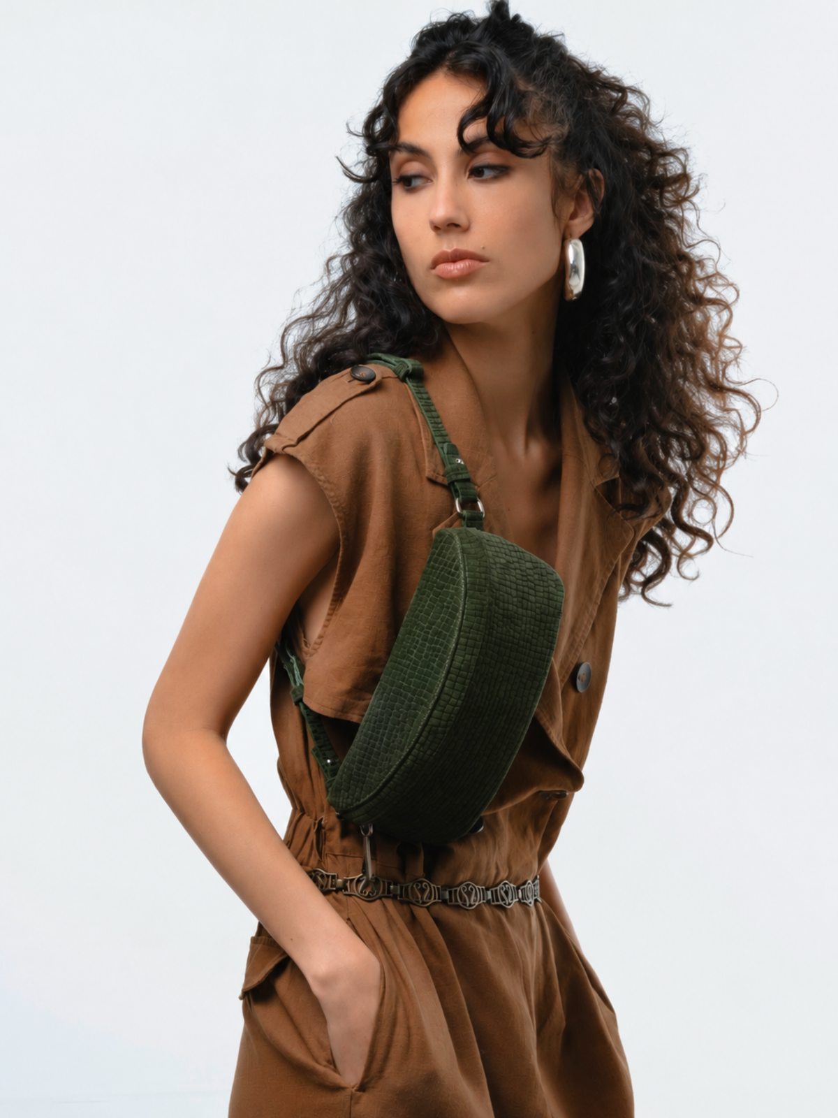 Pochete Rafa Camurça Croco Musgo — 1