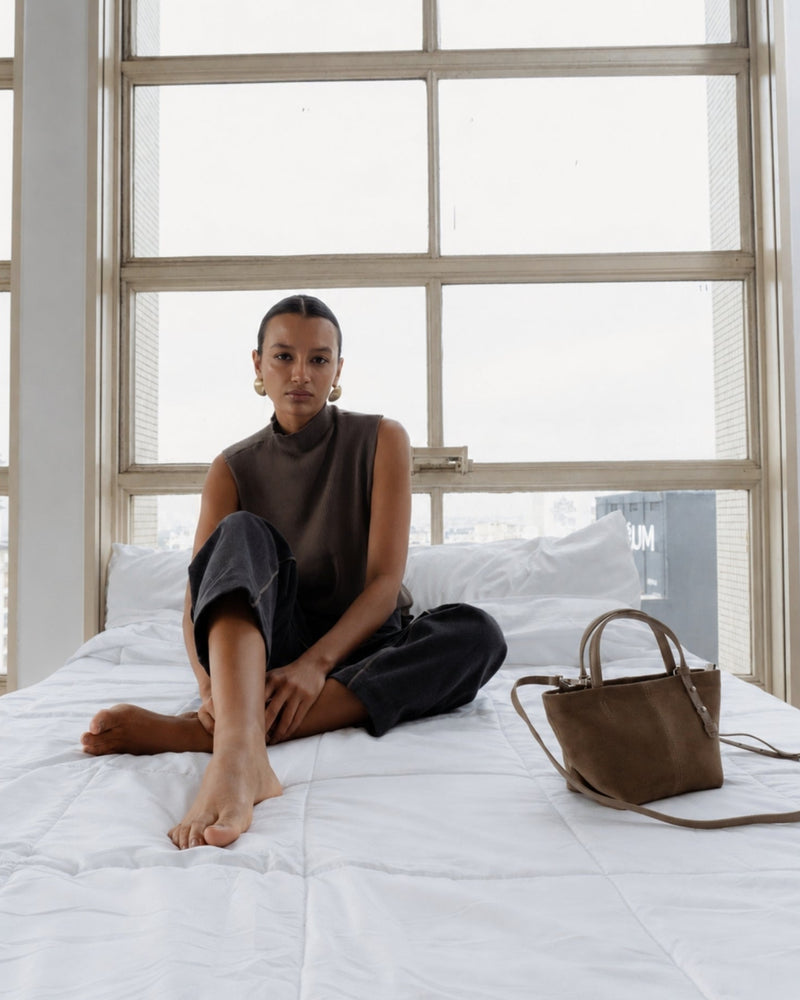 Bolsa Ana Pequena  Camurça Taupe